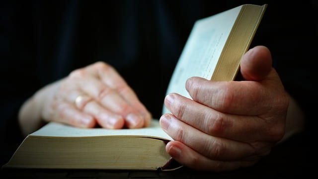 hands-bible